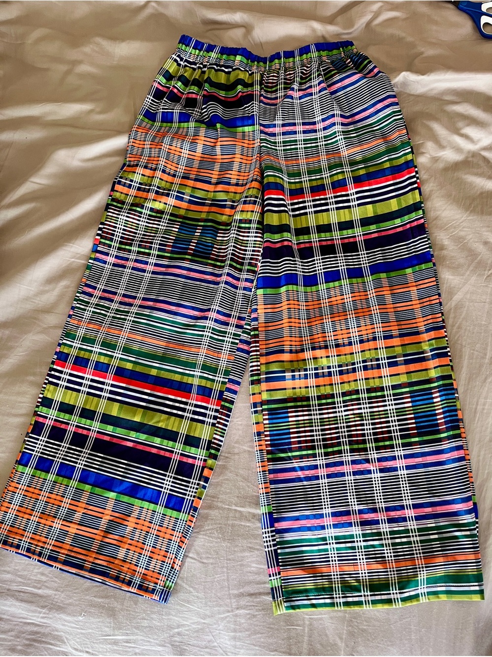 Colorful Plaid Wide Leg Dopamine Pants – Flowy Pull-On, Size Medium NWOT